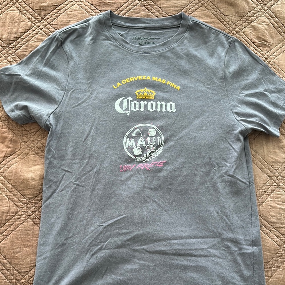 Corona Gray Short Sleeve Tee with Graphic Design